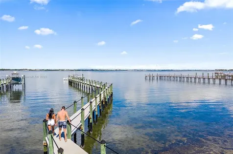 1772 NE Ocean Boulevard Hutchinson Island FL 34996