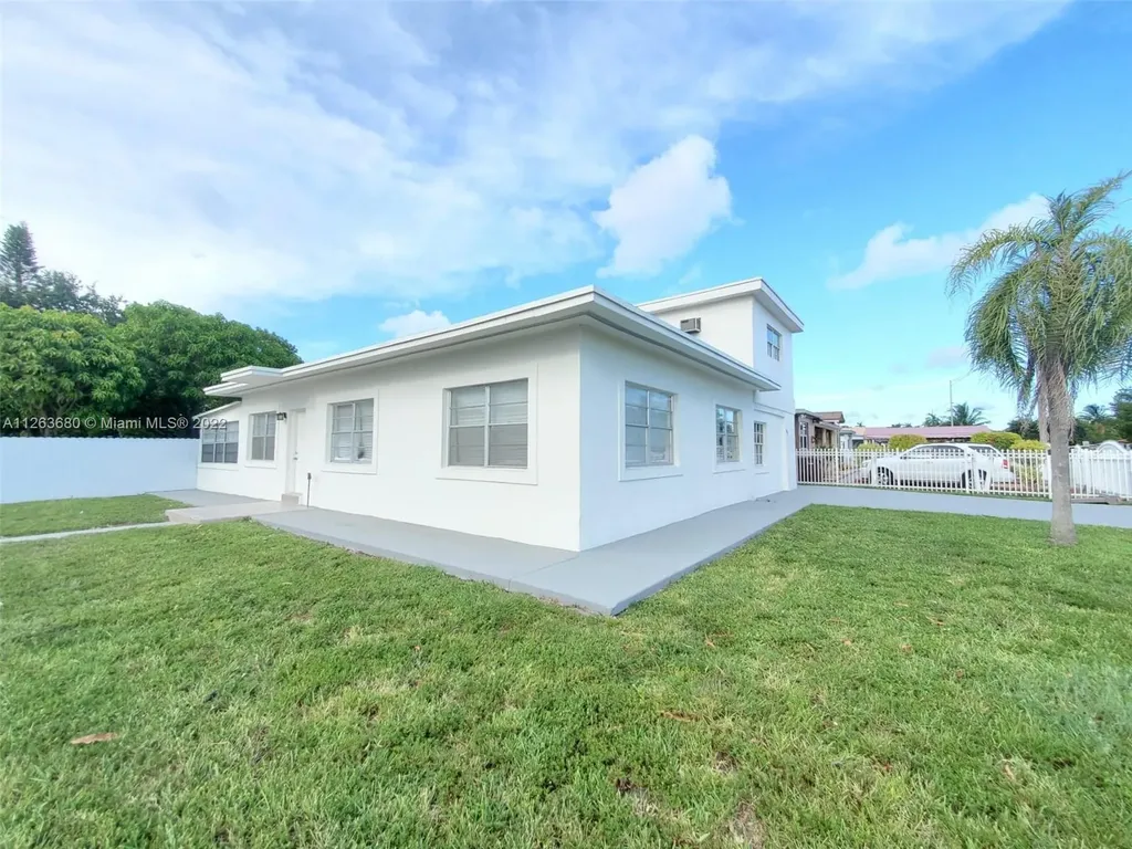 291 W 41st Street Hialeah FL 33012