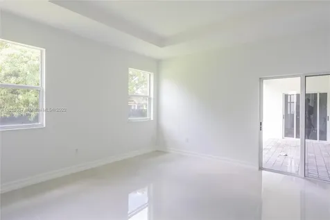 21270 SW 127th Place Miami FL 33177
