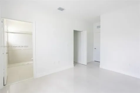 21270 SW 127th Place Miami FL 33177