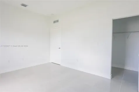 21270 SW 127th Place Miami FL 33177
