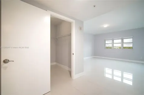 15051 Royal Oaks Lane North Miami FL 33181