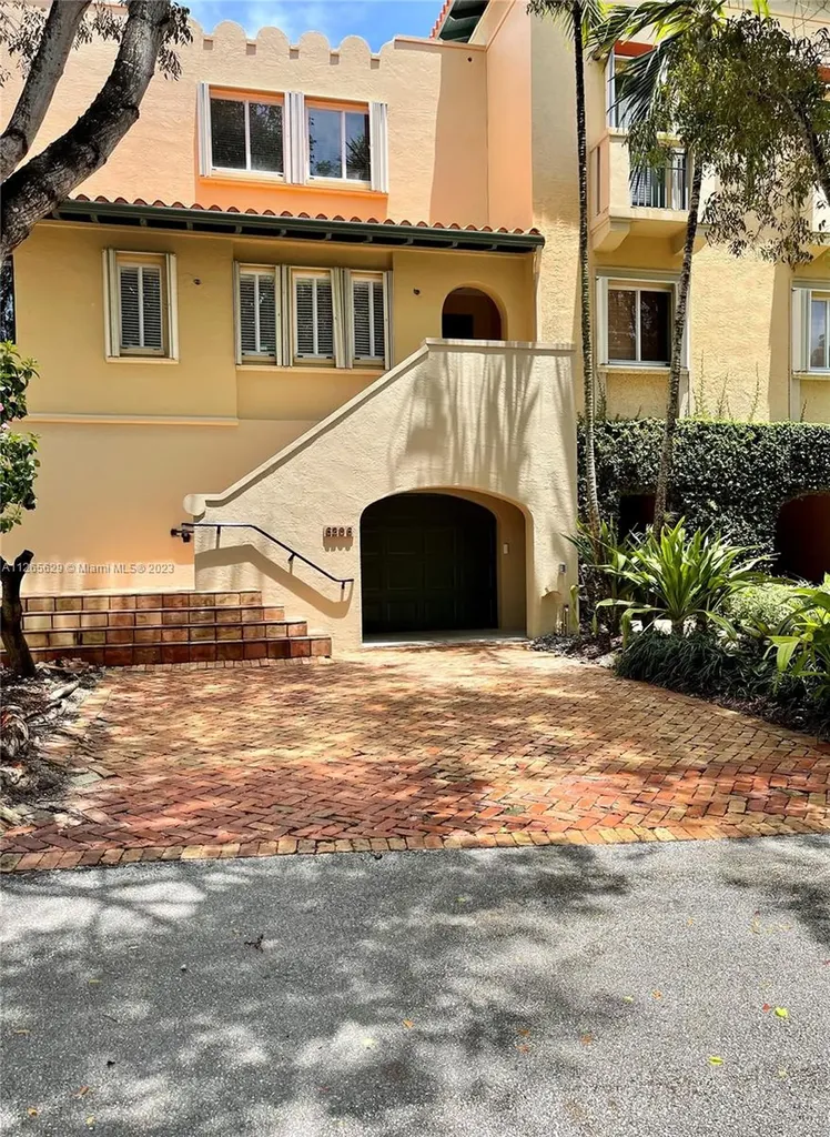 6206 Paradise Point Drive Palmetto Bay FL 33157