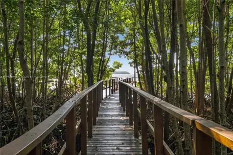 6206 Paradise Point Drive Palmetto Bay FL 33157