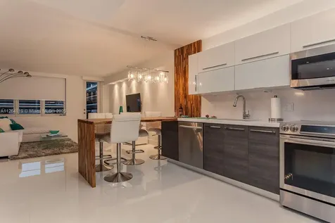 100 Lincoln Road Miami Beach FL 33139
