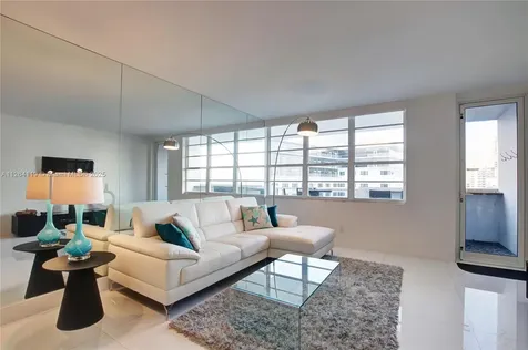 100 Lincoln Road Miami Beach FL 33139