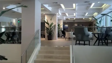 100 Lincoln Road Miami Beach FL 33139