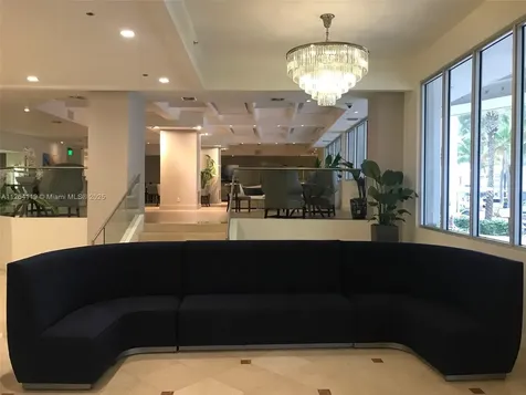 100 Lincoln Road Miami Beach FL 33139