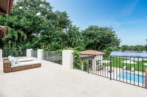 5275 Hammock Drive Coral Gables FL 33156