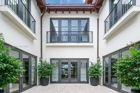 5275 Hammock Drive Coral Gables FL 33156