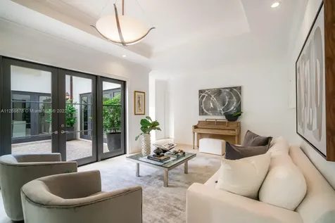 5275 Hammock Drive Coral Gables FL 33156