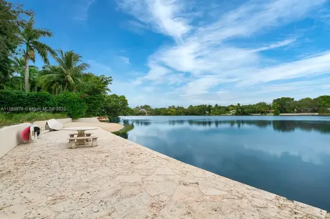 5275 Hammock Drive Coral Gables FL 33156