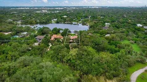 5275 Hammock Drive Coral Gables FL 33156