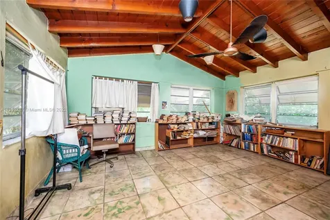 810 Paradiso Avenue Coral Gables FL 33146