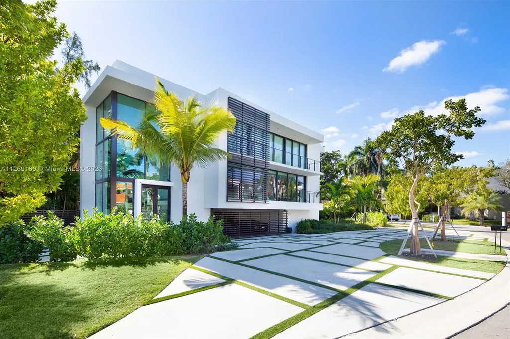 420 N Hibiscus Drive Miami Beach FL 33139