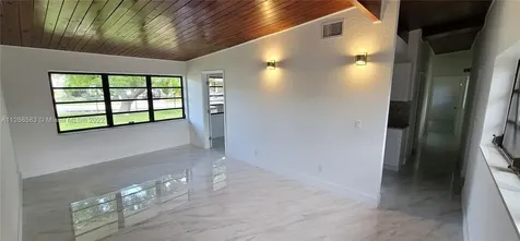 1426 S 22nd Avenue Hollywood FL 33020