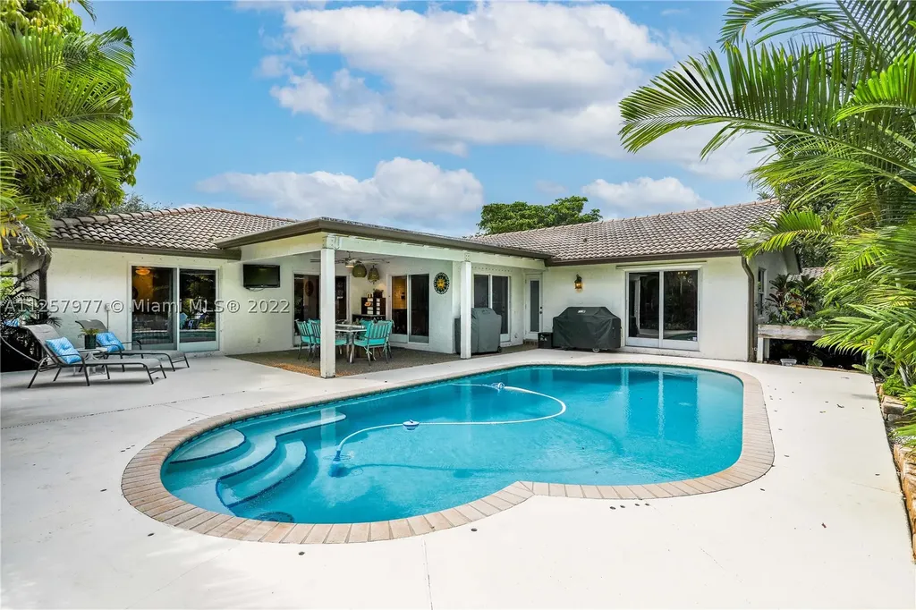 1320 NW 93rd Terrace Plantation FL 33322