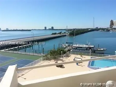 7904 West Drive North Bay Village FL 33141