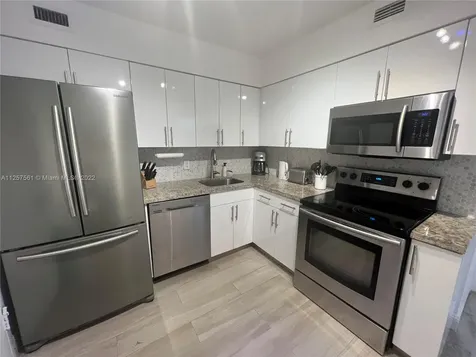 5151 Collins Avenue Miami Beach FL 33140