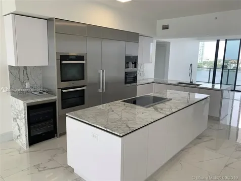 5500 Island Estates Drive Aventura FL 33160
