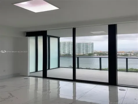 5500 Island Estates Drive Aventura FL 33160