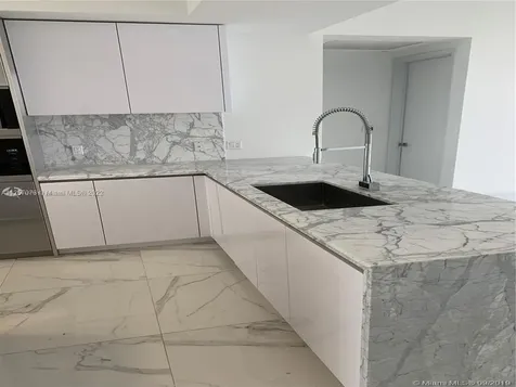 5500 Island Estates Drive Aventura FL 33160