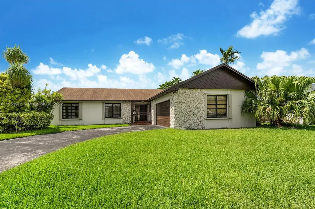 11620 SW 99th Street Miami FL 33176