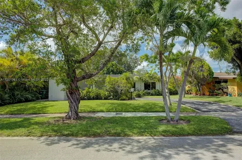 6331 SW 36th Street Miami FL 33155