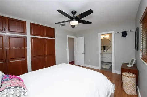6331 SW 36th Street Miami FL 33155