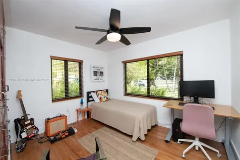 6331 SW 36th Street Miami FL 33155