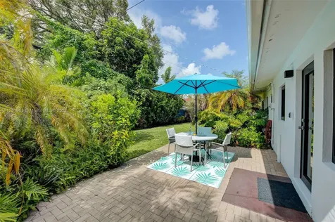 6331 SW 36th Street Miami FL 33155