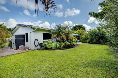 6331 SW 36th Street Miami FL 33155