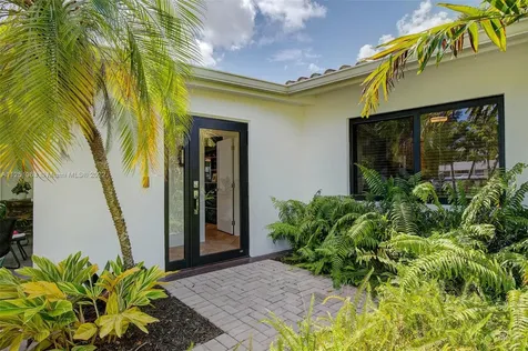 6331 SW 36th Street Miami FL 33155