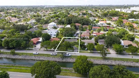 6331 SW 36th Street Miami FL 33155