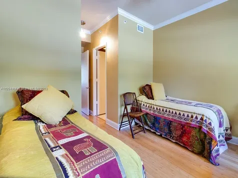 725 Crandon Boulevard Key Biscayne FL 33149