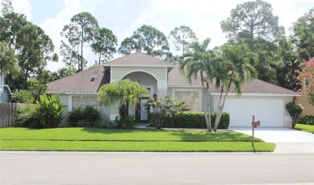3787 Woods Walk Boulevard Lake Worth FL 33467