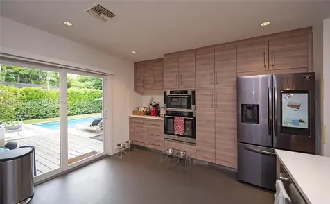 1059 NE 98th Street Miami Shores FL 33138
