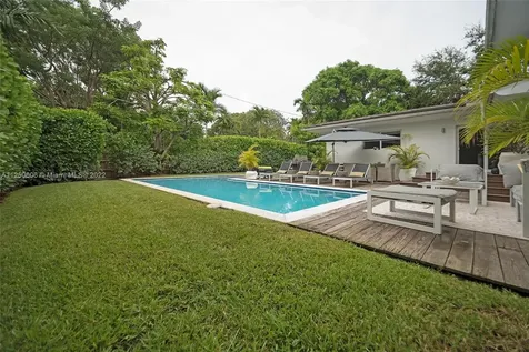1059 NE 98th Street Miami Shores FL 33138