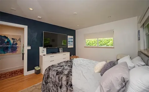 1059 NE 98th Street Miami Shores FL 33138