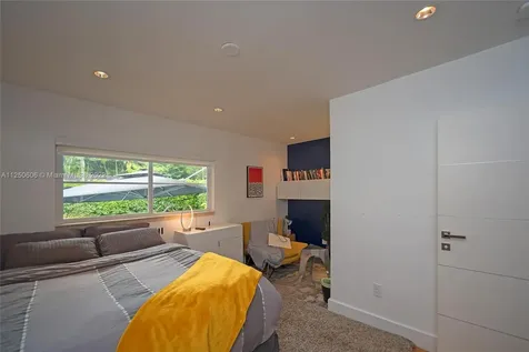 1059 NE 98th Street Miami Shores FL 33138