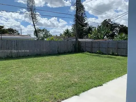 4240 SW 33rd Drive West Park FL 33023