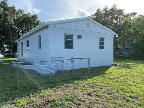 1595 NE 141st Street North Miami FL 33161