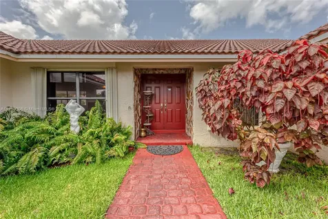 1211 NW 95th Avenue Plantation FL 33322