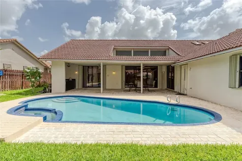1211 NW 95th Avenue Plantation FL 33322