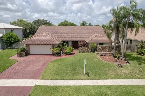 1211 NW 95th Avenue Plantation FL 33322