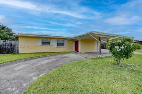 7830 Farragut Street Hollywood FL 33024