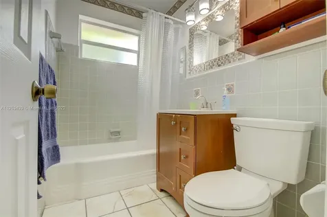 7830 Farragut Street Hollywood FL 33024