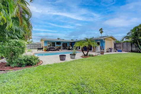7830 Farragut Street Hollywood FL 33024