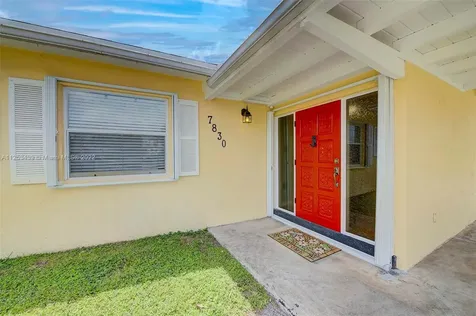 7830 Farragut Street Hollywood FL 33024