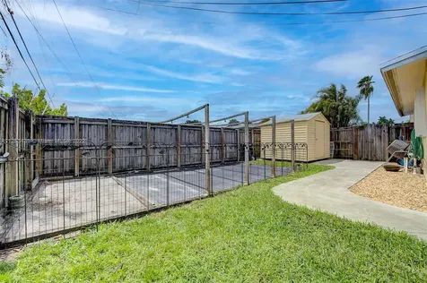 7830 Farragut Street Hollywood FL 33024